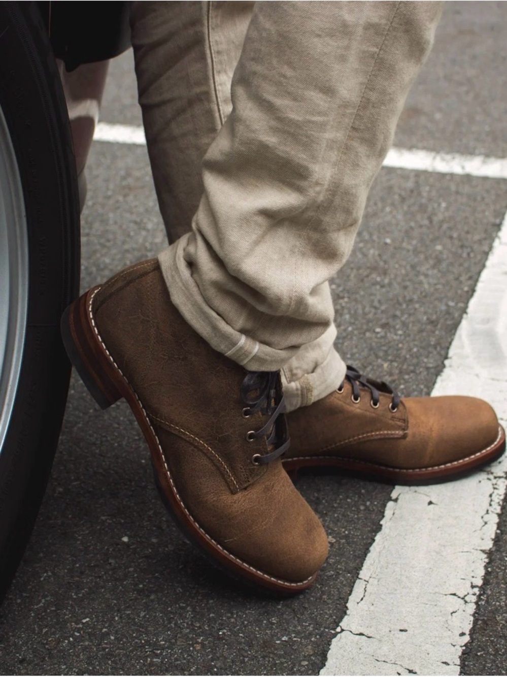 Wolverine 1000 Mile Brown Suede leather Boots. In good condition. Sz. 11D. USA. - Picture 4 of 12